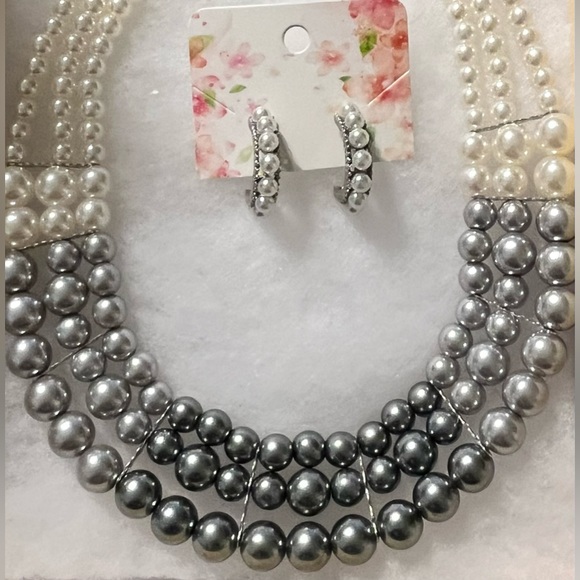 Paparazzi Multi strand pearl necklace & earrings  Hombre Cream & Gray NWOT - Picture 10 of 14